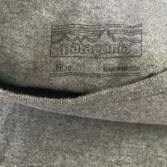 Patagonia Logo Long Sleeved Tee Size 10 - Picture 3 of 4